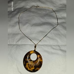 Vintage acrylic flower designed  funky necklace